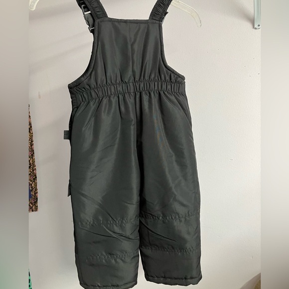 London Fog Child’s Bib Overalls, Size 24 months, Black, Snow/Cold Weather - Picture 4 of 5